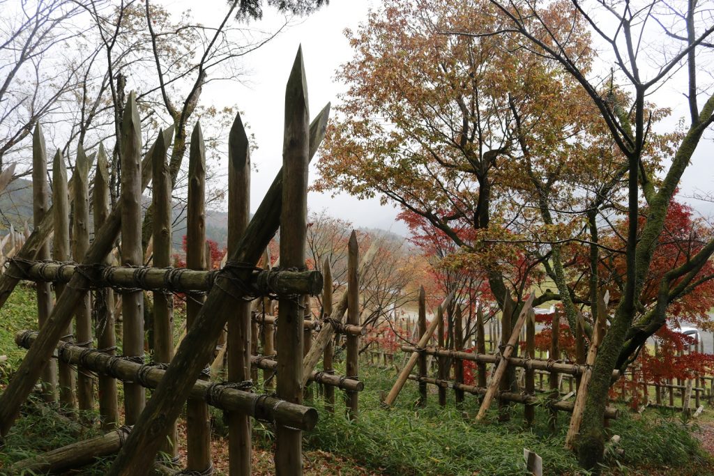 島左近陣跡の竹矢来と馬防柵