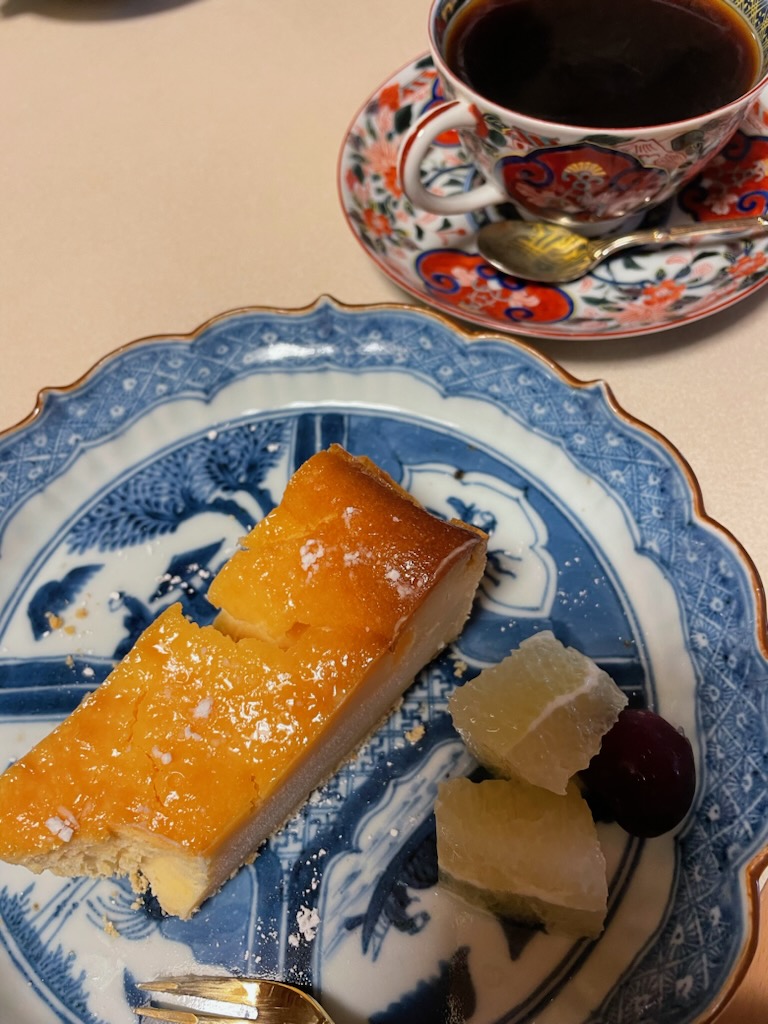 日根野美術館のチーズケーキ