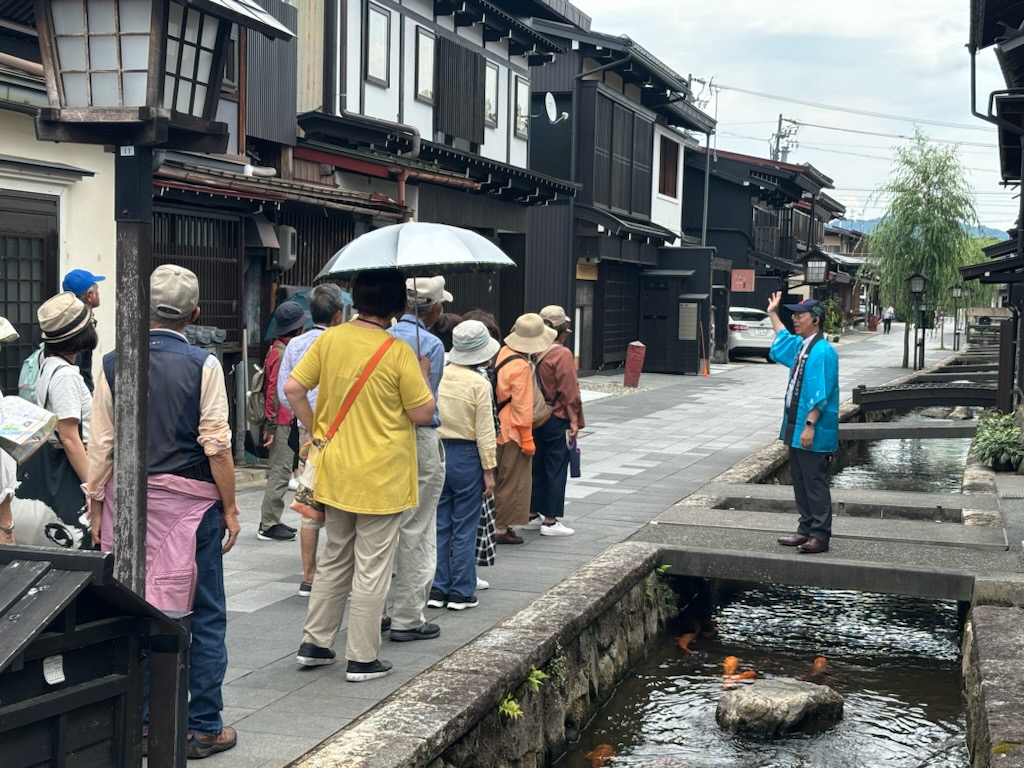 都竹市長のナビゲートで町中散策